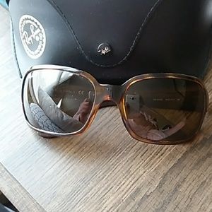 Ray ban woman's sunglasses
